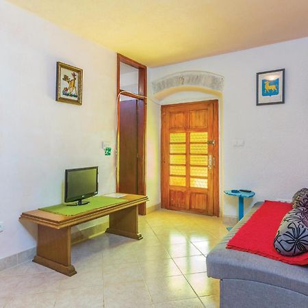 Pet Friendly Apartment In Porec With Wifi Exterior photo