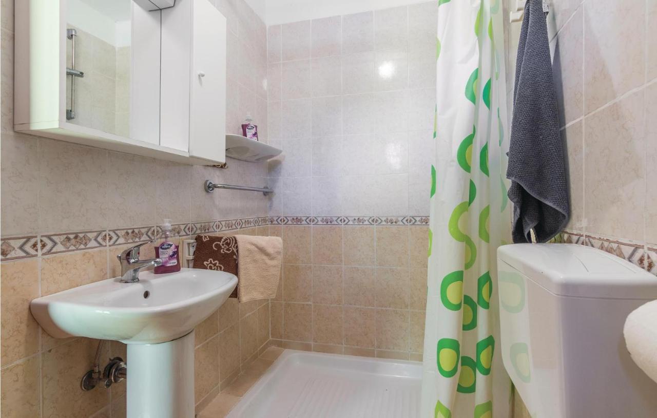 Pet Friendly Apartment In Porec With Wifi Exterior photo